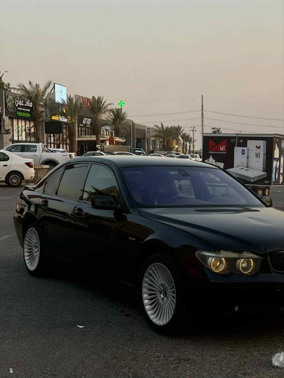 بەناوی خوا 
فرۆشتنێکی خێرا !!!
Bmw 2003 730 e60 wat wat  کراوە بە 530 
 بێ دەعم  عامە بۆ جوانی  مەنەفێستە
فول مواسەفاتە بێ سڵایت .. تا بڵێیت سەیارەیەکی جوانە بێ دوکه ڵ بێ بوخار هەتا بڵێیت بەهەڵمەتە ،،
بۆنرخ پەیوەندی کە گەر مشتەریت سەرمان نایەشێنیت لەگەڵ ڕێزم ،، 
***********، واتساب ،
*********** 
ناونیشان تەکیە ،،
