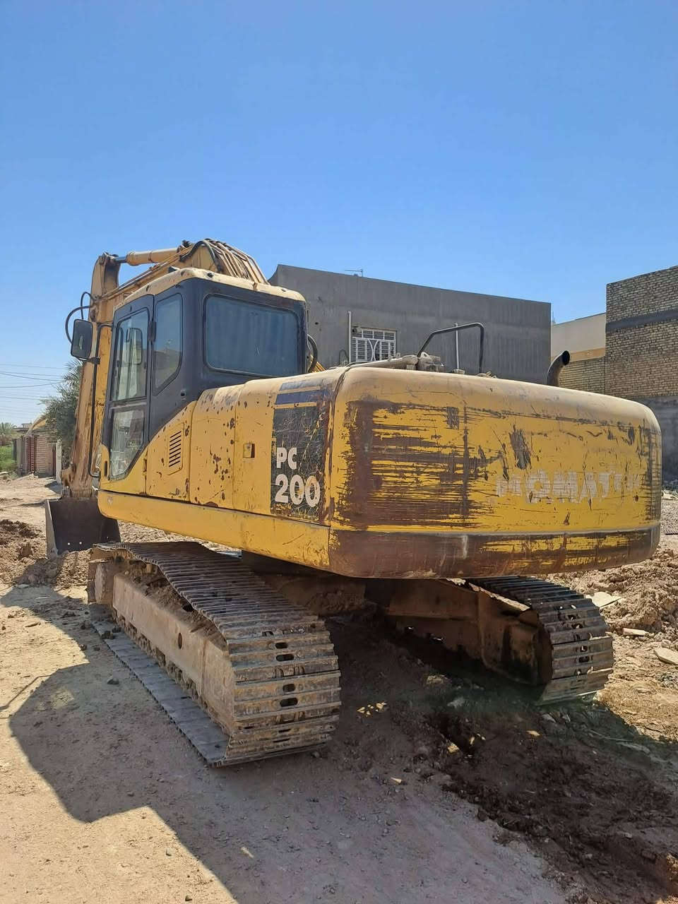 السلام عليكم حفاره كوماتسو اللبيع ٢٠٠٥ محرك مظخه مكفولات كهربايات شغاله السعر ١٥٠ وبيه مجال *********** غير متواجد على فيس
