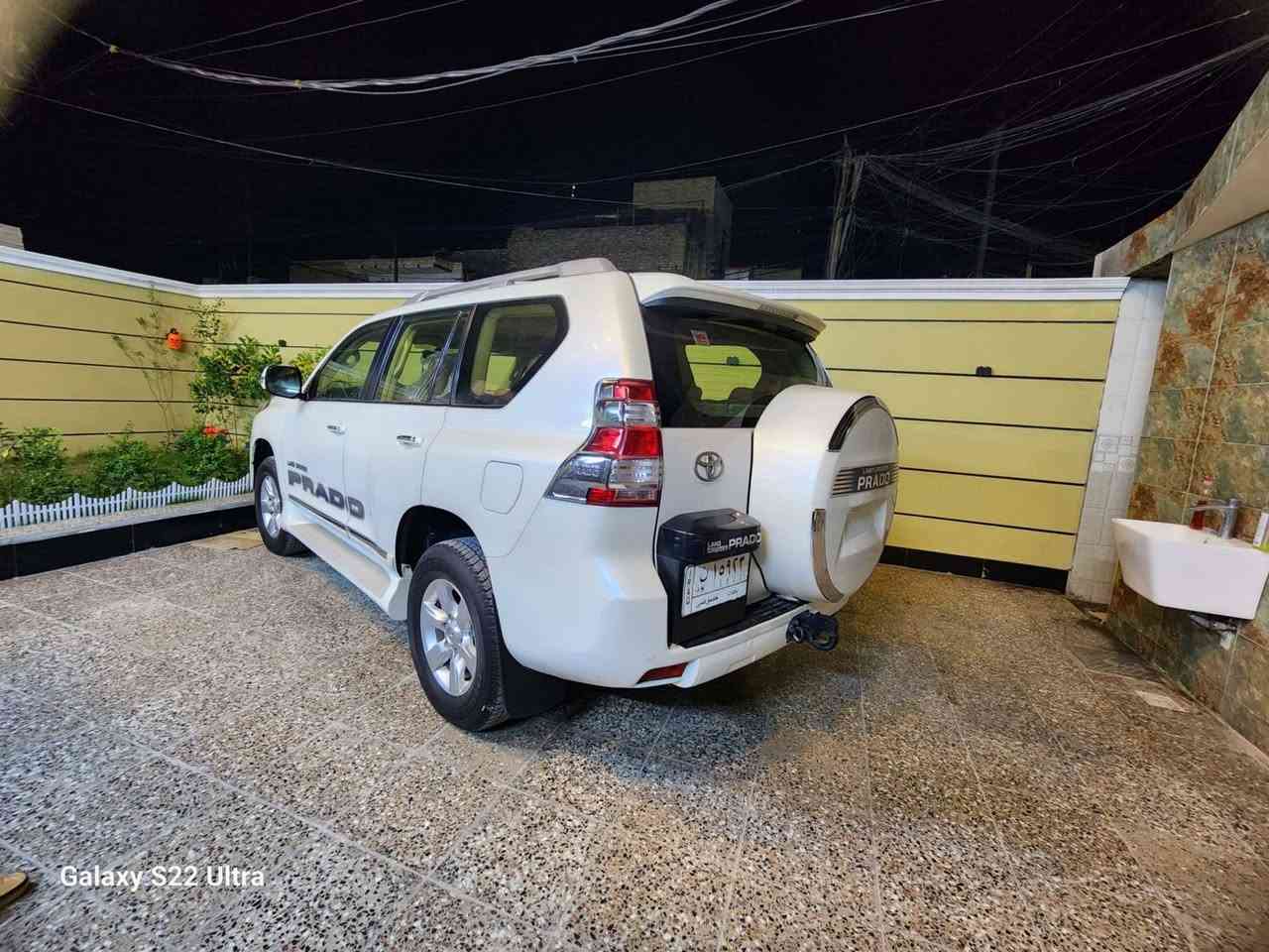 سلام عليكم للبيع
برادو 2014 TXLكويتي 
السعر 310 
رقم بغداد  بأسمي 
السيارة مكفولة نيكل ذهبي
سونار موجود بل صور
مكينه 6سلندر
ماشيه 150
سبير تعليك                                                                 دبل تانكي
 ثلاجة 
تبريد 3قطع
حساسات خلفية
7سبعه راكب 
اشاير بل مري  
شاشه 
كامره خلفيه 
تحكم جهتين 
-مكان السياره بغداد مدينة الصدر 
-الاتصال على الرقم ***********
