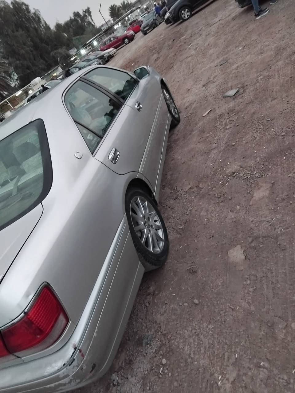 السلام عليكم كراون ملكه 2001كارتونه كفاله عامه شرط السونار محرك ففتي السيارة قرار 48 مداور بنفس اليوم سياره 4 دكم اصل اكرستال اصل غرفه جديده حلوه حيل تحوير الإمارات وجوه نجف مكان السيارة ديالى سعر 140 بيها مجال 
***********
