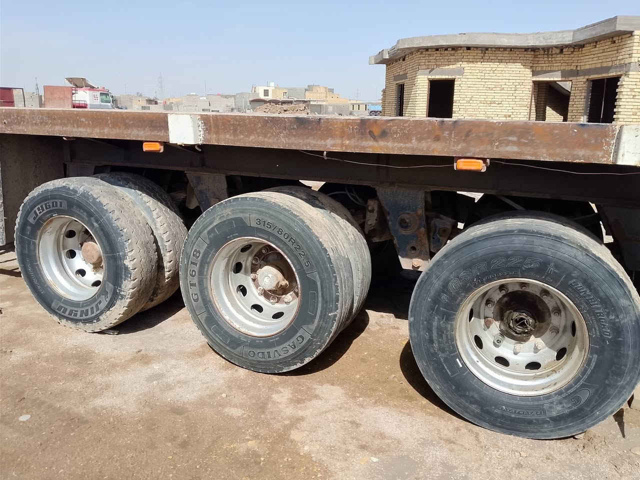 سلام عليكم عربانه فلات جاهزه للعمل *********** سعر 55
