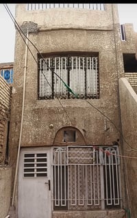 متوفر بيت للايجار مساحه 84متر يحتوي على غرفتين وصاله ومطبخ وكراج كبير ...