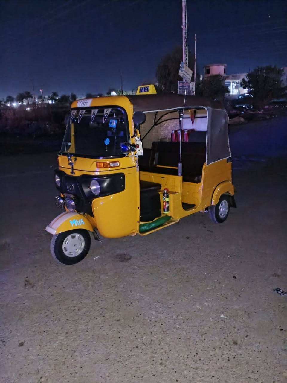 سلام عليكم تكتك للبيع موديل 20رقم وسنويه بسمي مكفوله كفاله عامه السعر 7800وبيه مجال حك الجيه مكاني أبو غريب الحصوه للتصال***********
