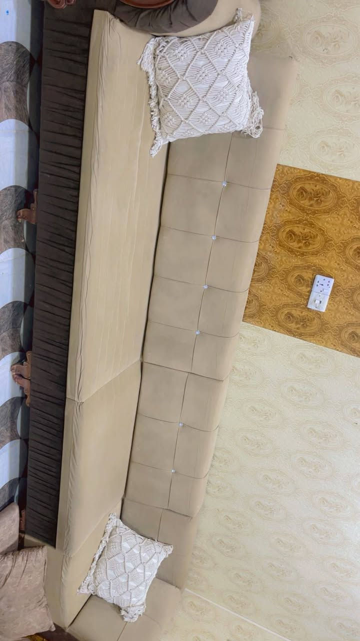 طخم ديوان للبيع 7امتار بسعر مناسب شراي يدخل خاص


**إذا كنت صاحب هذا الإعلان وتريد حذفه لأي سبب، رجاءا أرسل رسالة إلى الدعم الفني**