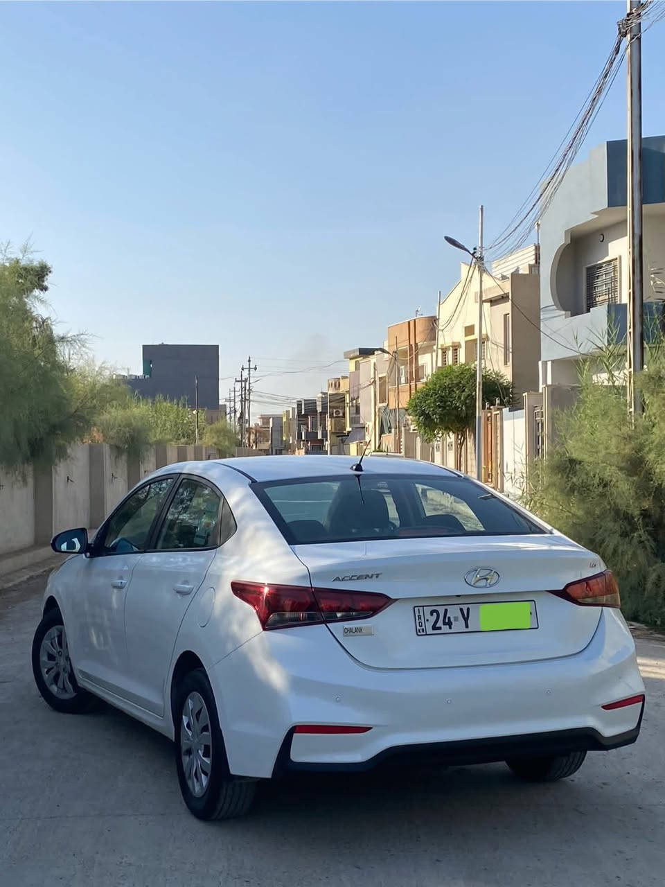 اكسنت خليجي 2020 
رقم دهوك الجديد شرط تحويل 
سنوية جديدة  
هزة جديدة 
حجم المحرك 1600 المرغوب 
تحكم ستيرن جهتين 
اشاير بالمري 
كير at شرط 
ماشيه اقل من 73 الف 
تبريد قطعتين ثلج 
بدون شخوط 
بدون رصعات 
صبغ بونيد و باب السائق تعديل 
حادث قطعة وحده جهه السائق فقط شبرين ونص باب و جامرلغ 
بدون شاصي 
داخل السيارة نظيفة جداً دشبول و كشنات تغليف.. 
السيارة احلى من الصور… 
السعر 123 $ 
للتواصل واتساب ***********
