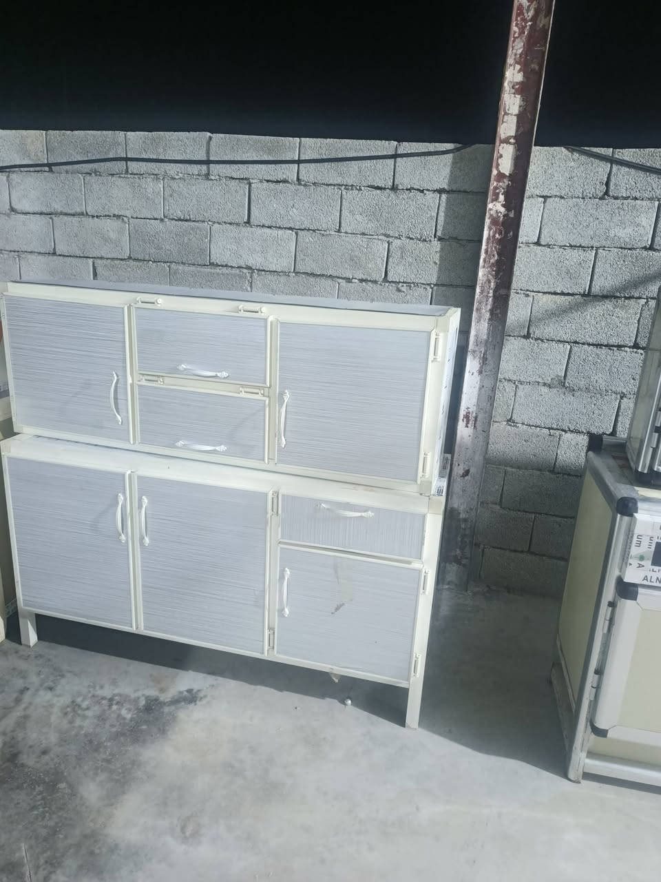 السلام عليكم كاونتر للبيع تسكام مستخدم شي قليل *********** واتساب واتصال
