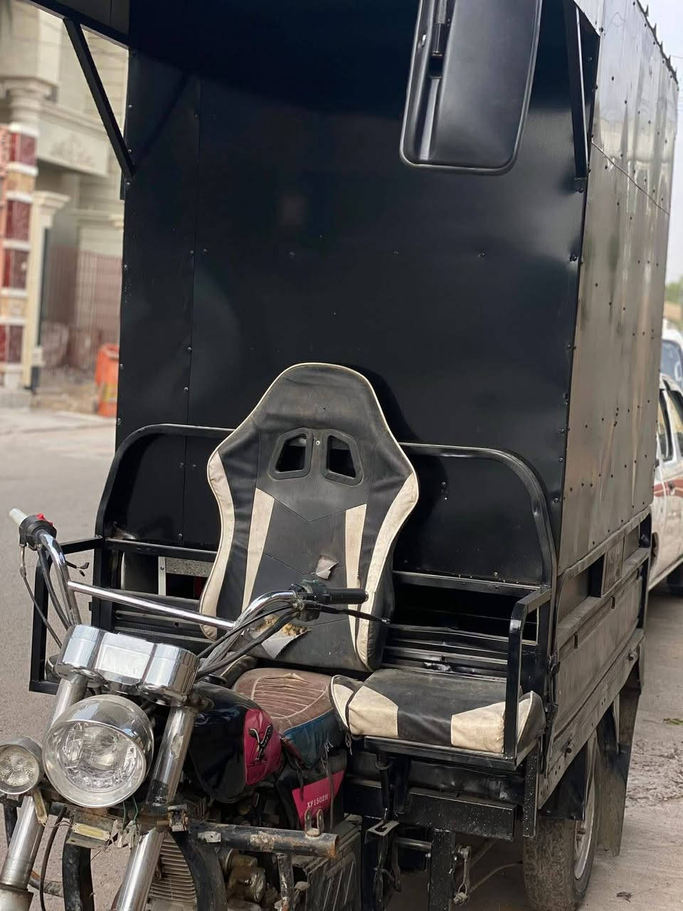 السلام عليكم ورحمه الله وبركاته عندي ستوته معروضه للبيع ستوته نظيفه كلش واقفه علىم اوراقها كامله ومنفيس وقمرق حياكم الله سكني انبار خالديه سعر 1,300 وبيها مجال ***********/***********2
