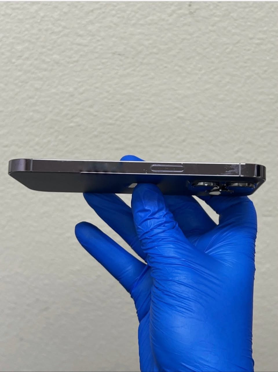 ايفون 14 نسخة البرو فقط للبيع
ايفون 14 برو نسخة الدبل شريحة اللون بنفسجي المميز كلش نضيف و حلو
ذاكرة 256 مبدل شاشة 3 خيارات نوعية زينه و بطارية جديدة اصلية مضبوطه و الجهاز شغال شرط الفحص 

الجهاز بدون ملحقات

التليفون رايديه ب500 الف مجاله حق الجية الشراي يدلل سهله 
مو شراي لتكسر بي اترك المنشور و عبره الفيس مليان اجهزة و لتجيب الحجاية لروحك

العنوان: الشعب / سوق شلال / مقابل مركز شرطة الشعب
للاتصال: ( *********** )
