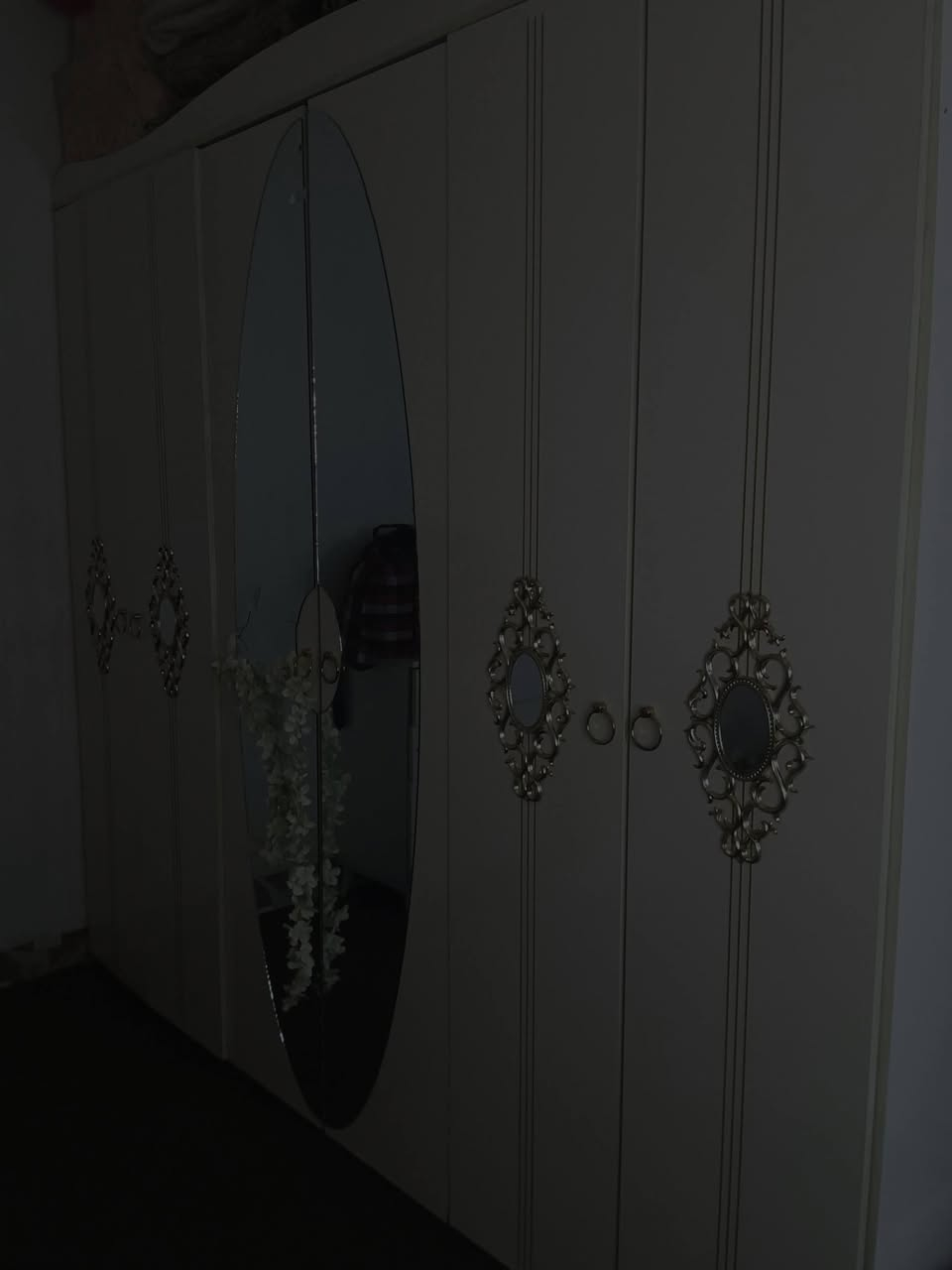 غـُرفـه للبيع 6 قطـع الـسعر 250 العنوان مـوصل حي الأنتـصار بـيع مسـتعجل


**إذا كنت صاحب هذا الإعلان وتريد حذفه لأي سبب، رجاءا أرسل رسالة إلى الدعم الفني**