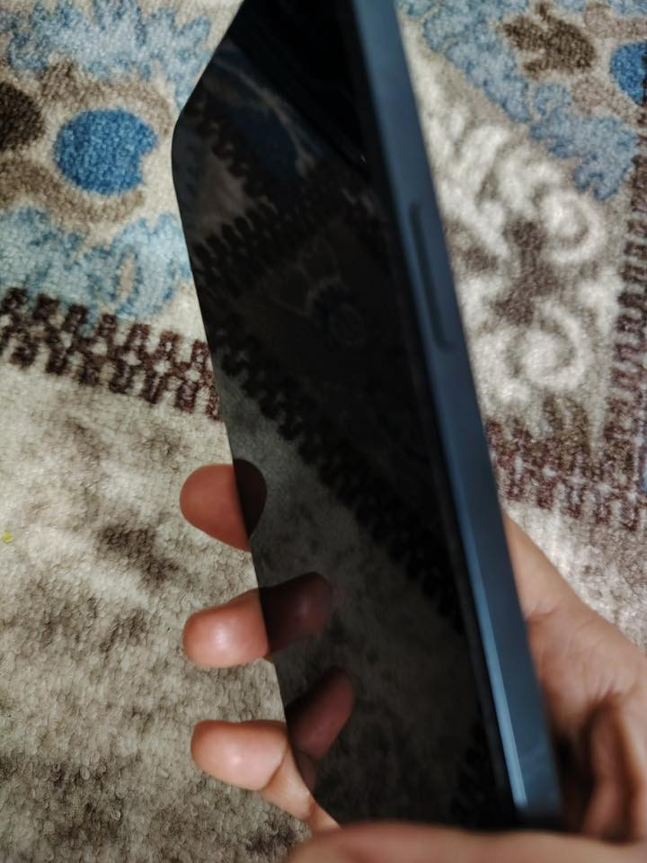 السلام عليكم ايفون ١٣ عادي صارلي شهرين ماخذته اي شي مبي الحريه الاولى ‭٠٧٧٥ ٠٦٠ ٣٠٩٠‬
