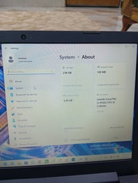 لابتوب لينوفو نضافه 100/100  مكان بغداد الوزيريه سعره 175 متواجد ماسنج...