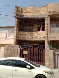 دار للبيع مساحة 90  واجهة 4.5 ونزال 20  الطابق الاول كامل والثاني كهرب...