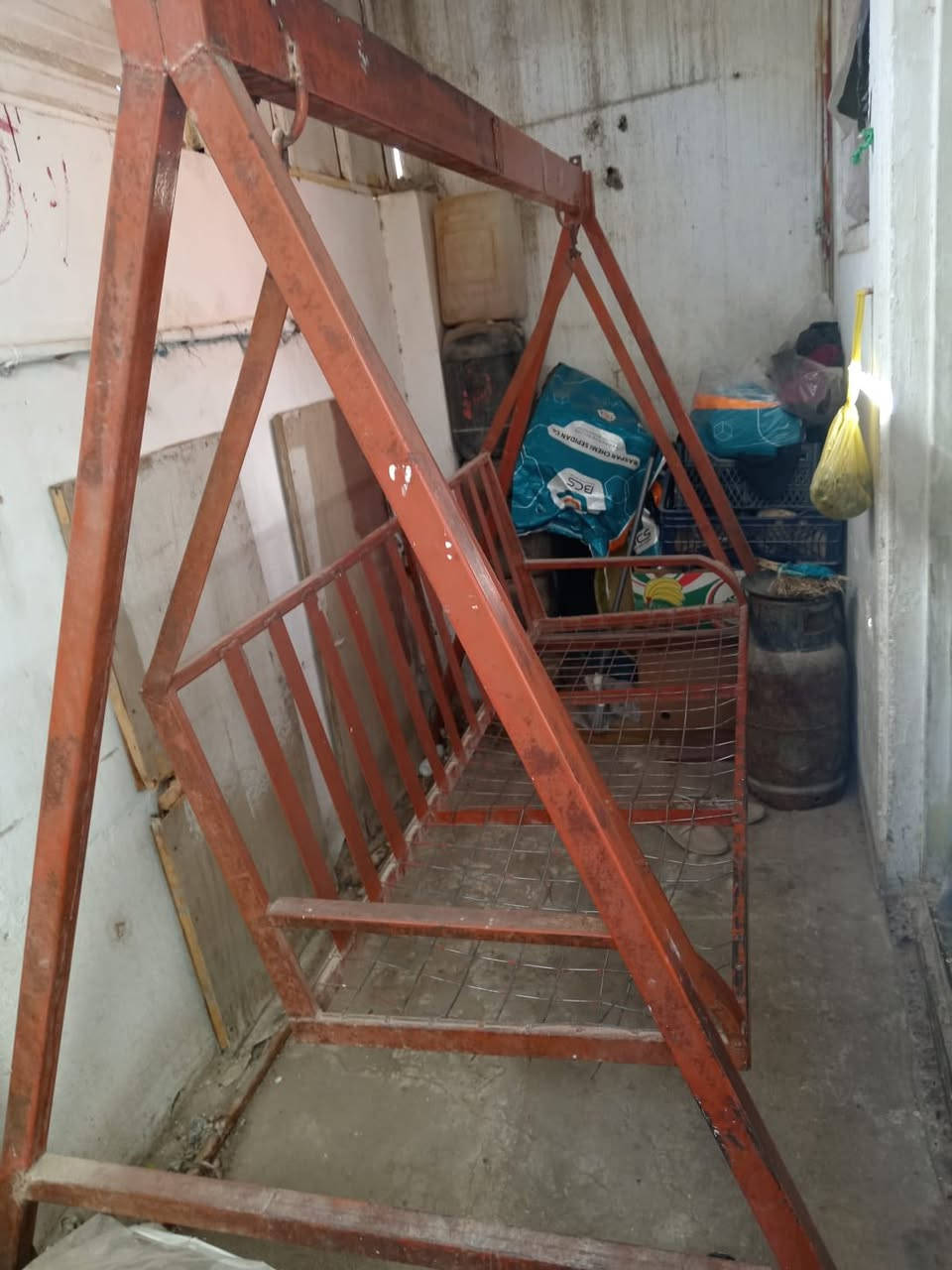 السلام عليكم تخم 7مقاعد اوطبله مالته  اومرجوحه حجم كبير سعر التخم 175 سعر المرجوحه 75 للأستفسار ***********
