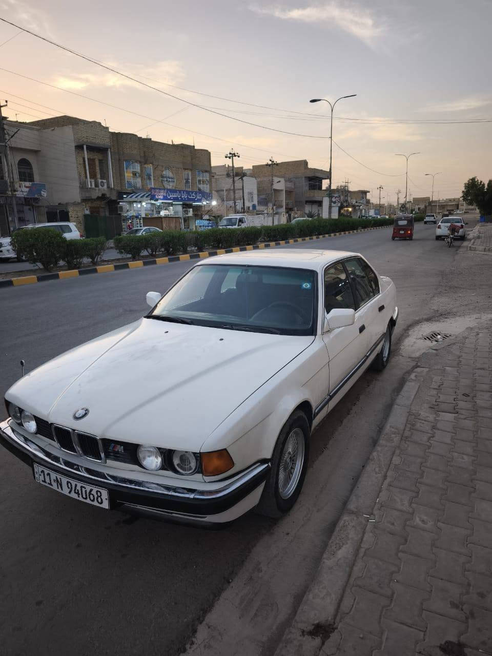 bmwمكاني ميسان 
رقم بغداد 
***********
السعر70 وبيهة مجال اذا شراي
