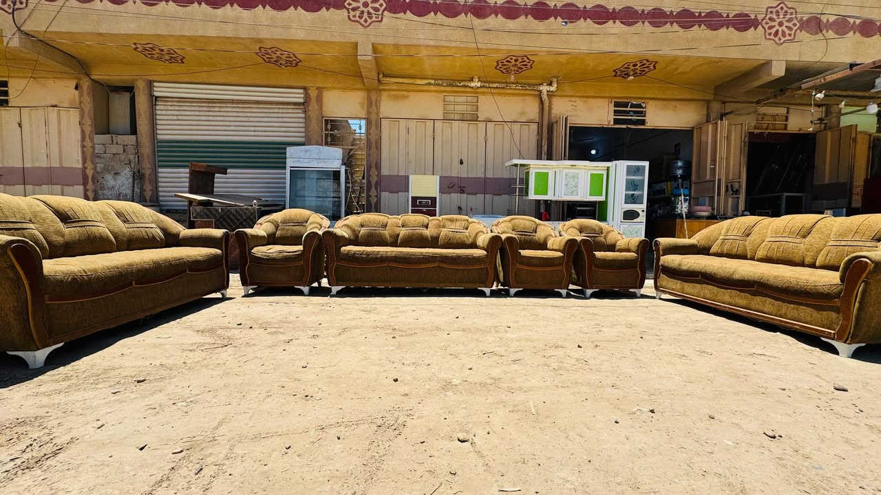 معراض علوش التميمي للأثاث المنزلي الجديد والمستخدم للعنوان الدجيل شارع المحيط مجاور الحسينيه مراسمه للاستفسار الاتصال على الرقم *********** تخم حطاطه نضيف 12 مقعد
 #سعر 225

