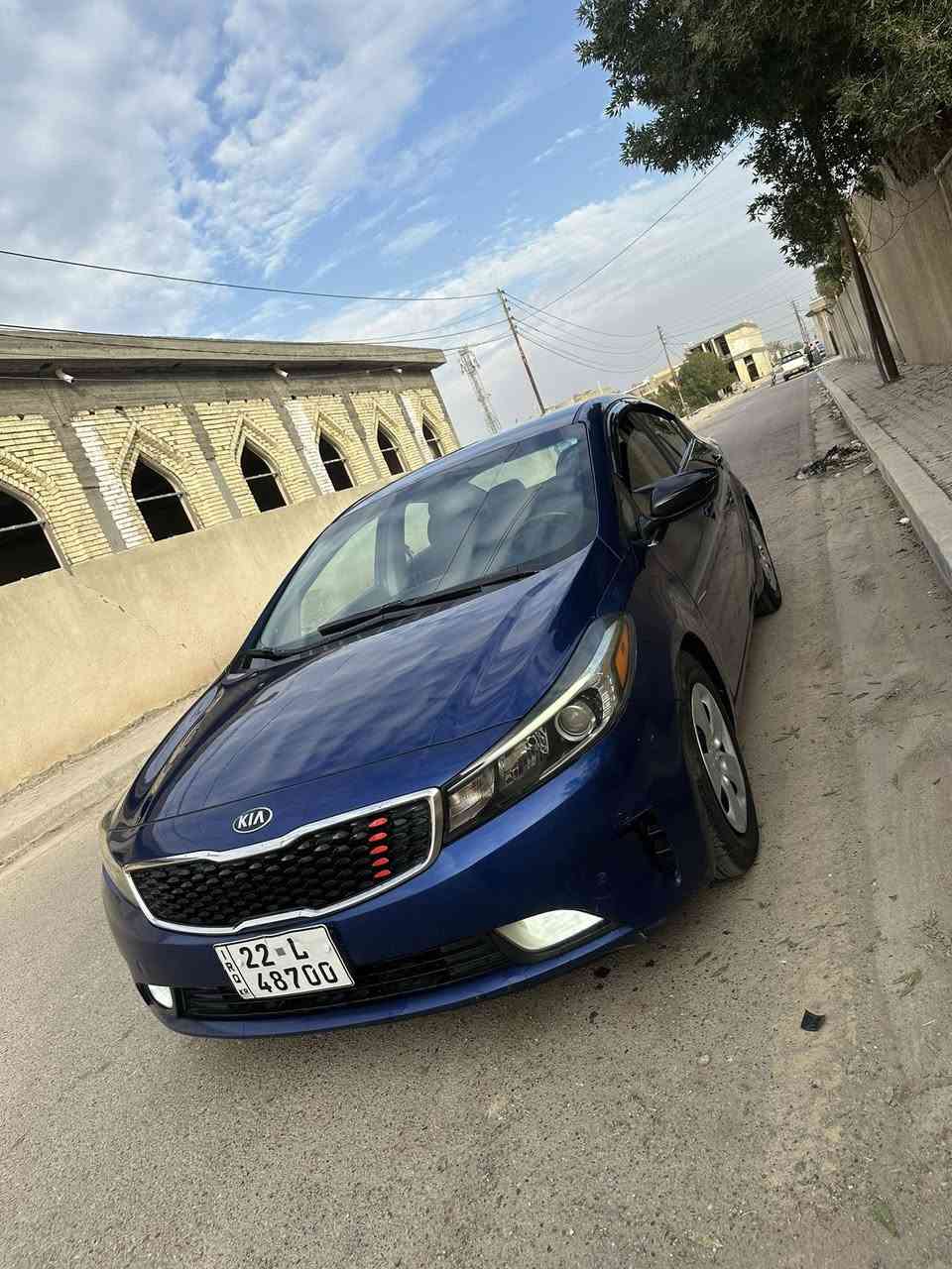 فورتي ٢٠١٧  امريكي  S
بيها 3 قطع  بدون دواخل ابد 
شاشة كار بلي كبيره 
كامره دواره
فول تحكمات ستيرن
انظمة قياده
 تخم وباتري جدد 
صدر امامي خلفي جديد 
غرفتها جديده  جدا 
كير محرك مكفولات 
محرك ٢٠٠٠  دوش بلاش ممفتوح
ماشيه  150 الف 

سنويه29 جديده  باسم عربي شرط التحويل 
سياره  كلش نظيفه ومابيها اي نقص 
مكاني  المحمودية
سعرها 112 ورقه 
اتصال فقط  ***********
