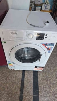 غساله اريستون ايطالي مستعمله نظيفه للبيع سعر٢٠٠ الف شرط العمل ٠٧٨٢٢٦٦٦...