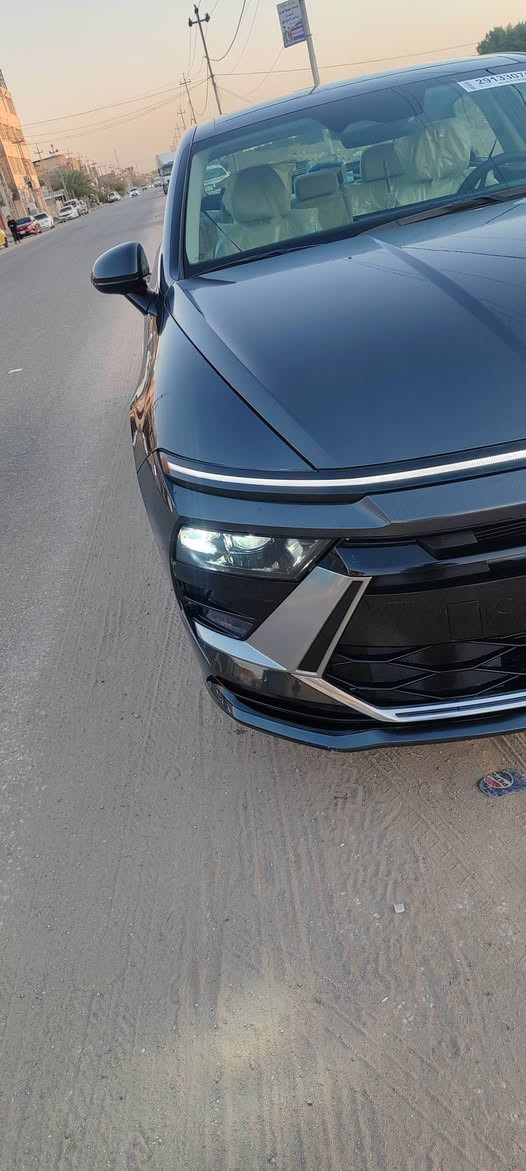 سلام عليكم سوناتا 2024 وارد امريكي فول مواصفات ماشيه 2500 كيلو مكينه 2500 رقم اربيل سنويه بأسمي تريد وكالة تريد مداور اني حاضر ضربته موضحه بالصور جاملغ امامي صوب الصدر والباب مال الصدر بارد قليل كلش غير الضربه كلها سليمه تجي وتشوف بعينك سياره بعده جديده احلى من الصور مكاني نجف حي ميسان سعره 225 وبيها مجال للشراي
اذا عدك إستفسار اتصل وتدلل ***********
