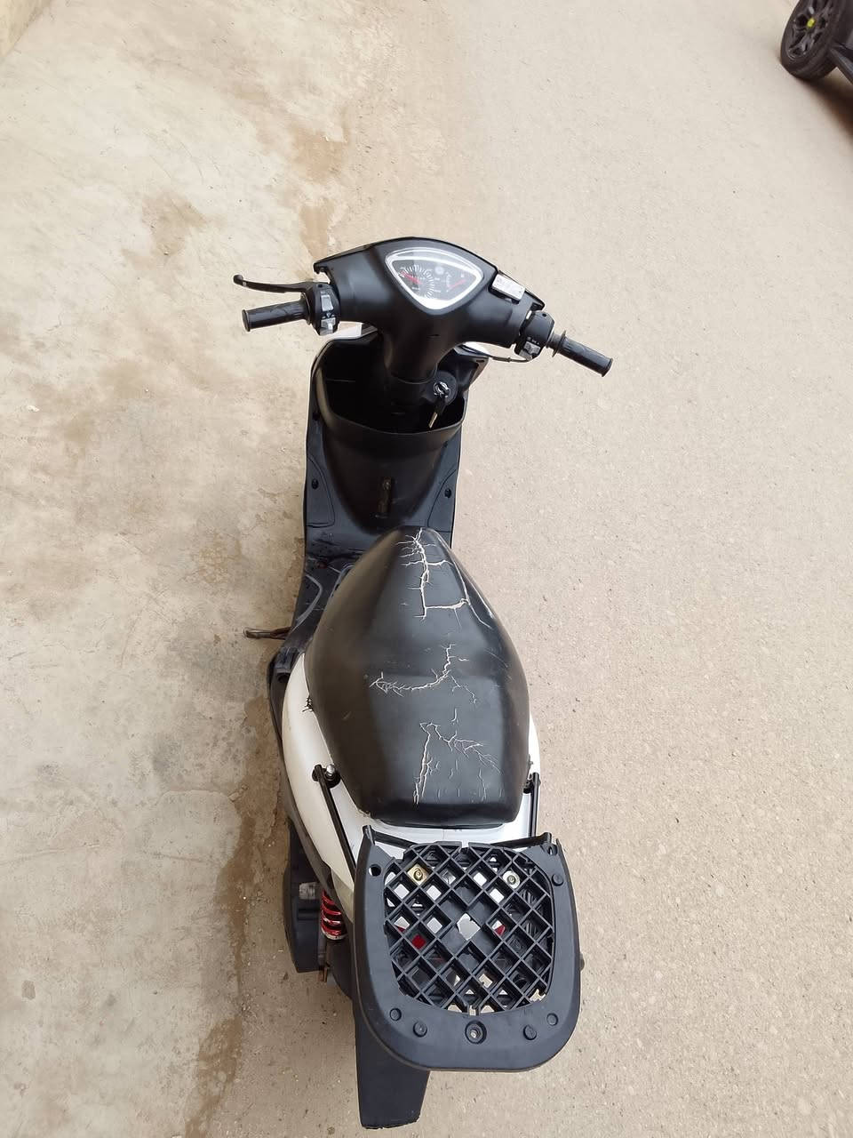 سلام عليكم للبيع ماكس عدله 120 صالنصه fm كلجات رياضي شوته رياضي بوشه 49 سلف 55 تخم تأير دبل خلفي رياضي نقصهه هندر سعر 550 دراجه شلعه معدله *********** عنوان ديالى بعقوبه
