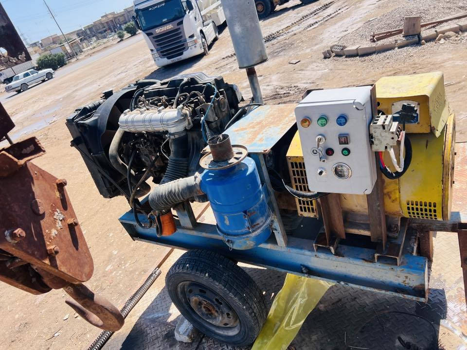 السلام عليكم ورحمة مولد كيه ٧٠١ جاهزة للعمل راس التوليد ثري فيز ٣٠كيفي   العنوان واسط قضاء الحي *********** السعر ١٥وبيه مجال
