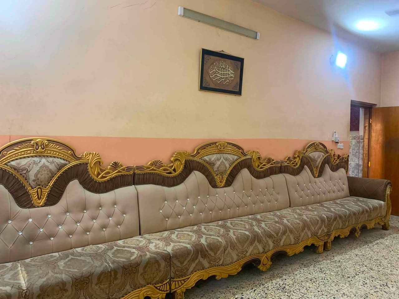 السلام عليكم هذني للبيع هذا المعرض السعر٥٥٠والديوان ع قياس المكان ٤*٦ السعر مليون و٦٥٠ المكان صقلاويه


**إذا كنت صاحب هذا الإعلان وتريد حذفه لأي سبب، رجاءا أرسل رسالة إلى الدعم الفني**
