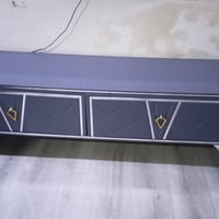 ميز تلفزيون أخذته من ساحه عنتر ب٢٦٠ رايده ب٧٥ مكاني الصليخ  0775039639...