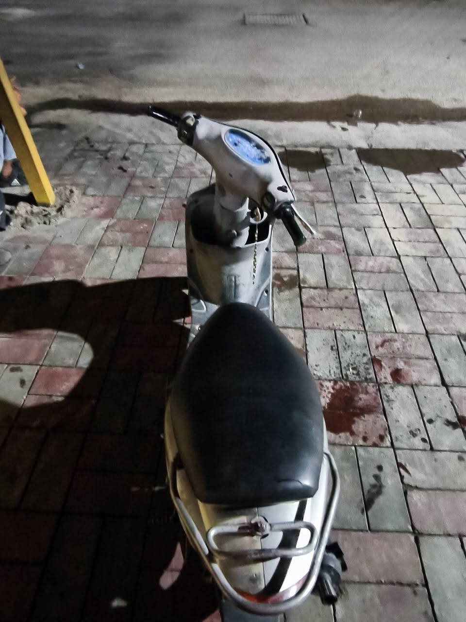ماكسر مغول بوشه 49 بلادي ما مفتوح بيه برغي كلشي شغل 750او بيه ماجل بسيط


**إذا كنت صاحب هذا الإعلان وتريد حذفه لأي سبب، رجاءا أرسل رسالة إلى الدعم الفني**