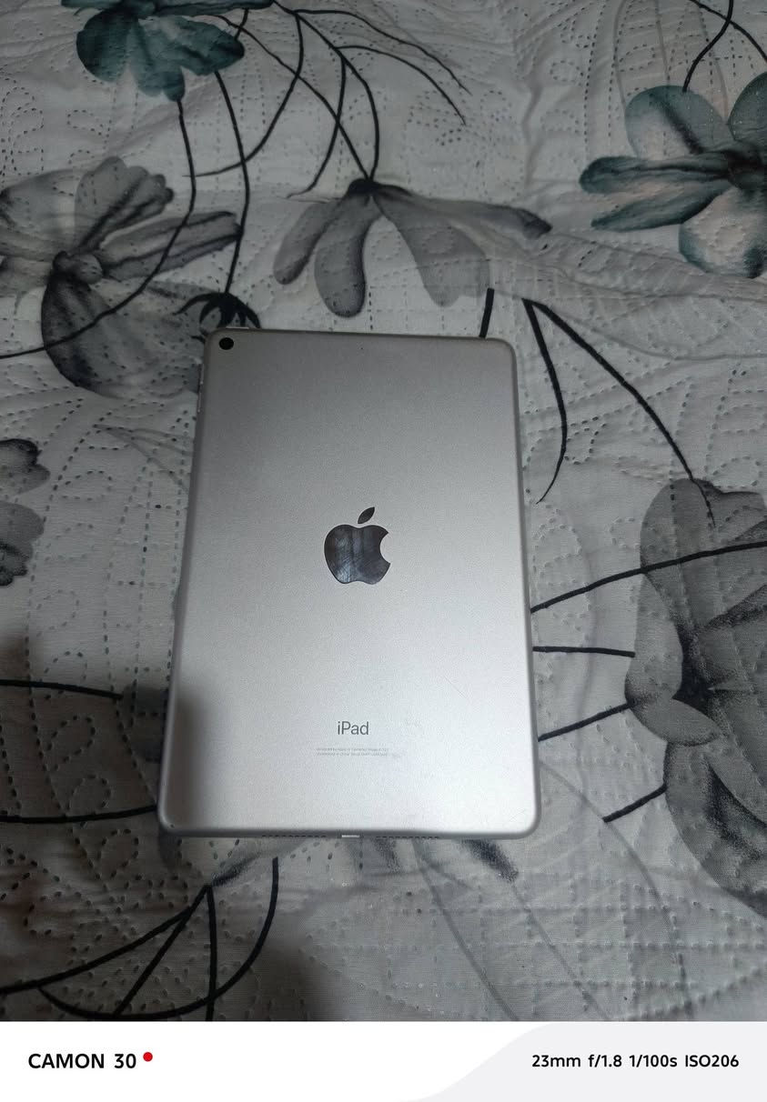 ((للبيع او مراوس بذاكرة اعله))
ايباد مني فايف 
نضافه 80/100
نسبة بطاريته 80/100حقيقي
مع كابل شحن اصلي وراس شحن اندر ويد اصلي
السعر((250)) الف
العنوان بصره قبله شارع السوق الكبير
***********
***********
