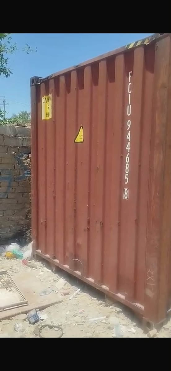 على بركة الله للبيع حاويات طول 12 متر وارتفاع 290 سم (العالية ام الفسفورة) بدرجة نظافة ممتازة المكان الحلة قرب جامعة الحلة ***********
