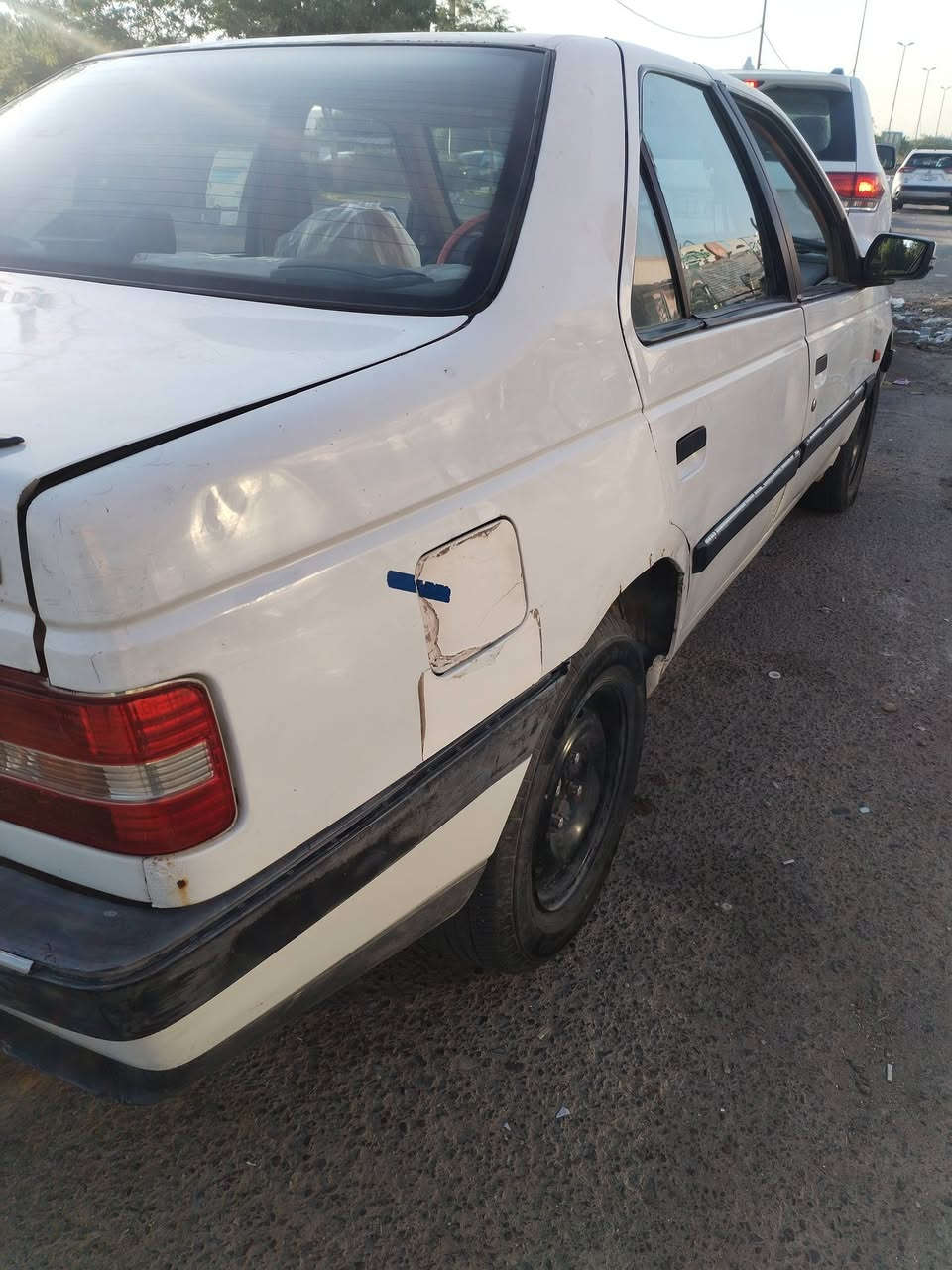 سلام عليكم 
  
للبيع بيجو GLX موديل 2009  رقم بغداد تحويل ثاني يوم بحالة جيدة، سيارة عملية واقتصادية ومناسبة للاستخدام اليومي. كير محرك فرنسي شاد الها سياره كلها ع لبلاد قطعه وحده بس بدله بدون حادث بدون خياسات سياره جديده مال بيت سعرها مناسب 34 وراقه$ وبيها مجال عنواني بغداد حي الجهاد رقمي *********** بي واتساب مامتواجد فيس
