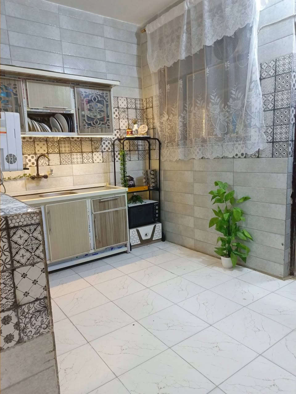 بيت للبيع 50 م طابو زراعي بناء طابوق اساس وسقف كونكريت الصطح مسقوف جينكو حي ميسان قرب سكله الكرعاوي 
سعره 25  بي مجال لاستفسار ***********
