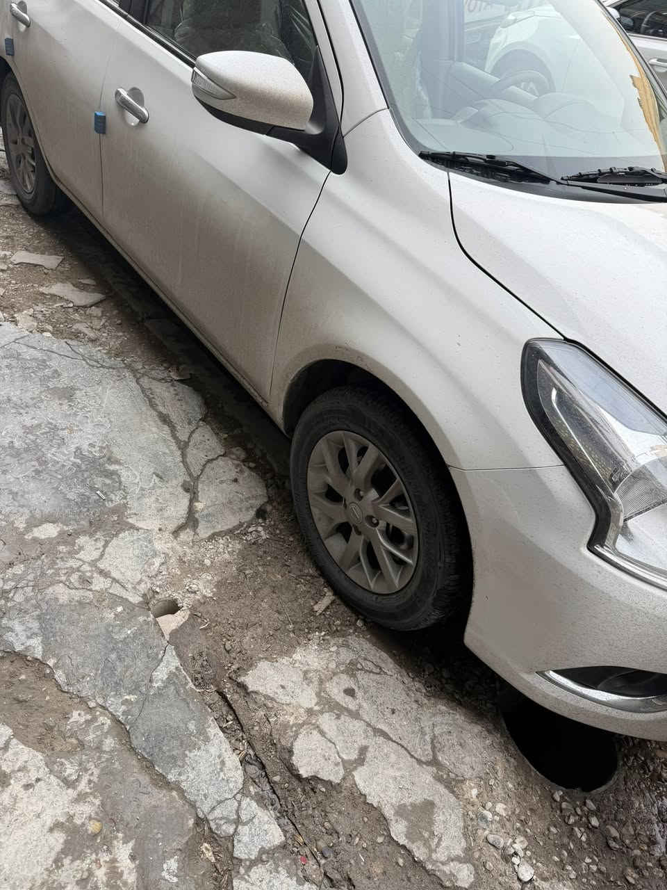 ‏نيسان صني 2024 فول مواصفات رقم بغداد بصمة السعر 128 تحويل مباشر الاستفسار ***********
