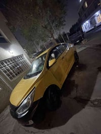 أكسنت لبيع مديل٢٠١٥سياره خير من الله نقص بس صدر وتخم تاير وصبغ عام لان...