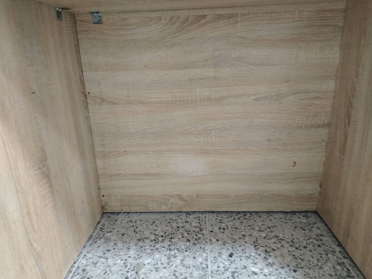 سلام عليكم شباب ميز مكتبي سعر 10075 للاستفسار والتواصل على رقم ***********
