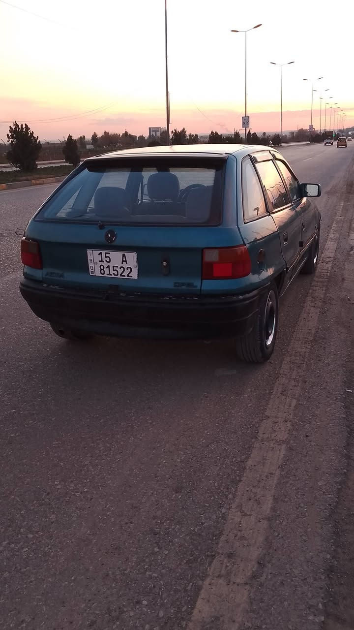 اوبل استرا موديل 1992 كير شرط محرك 16 بي بداية تبخير صبغ جمالية سنوية جديدة 29 صاحبه  الشرعي موجود في الموصل السعر 35 قفل ***********
