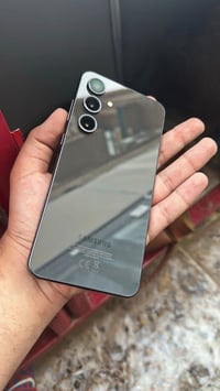 سامسونج S24 FE • ٢٥٦ • نجف