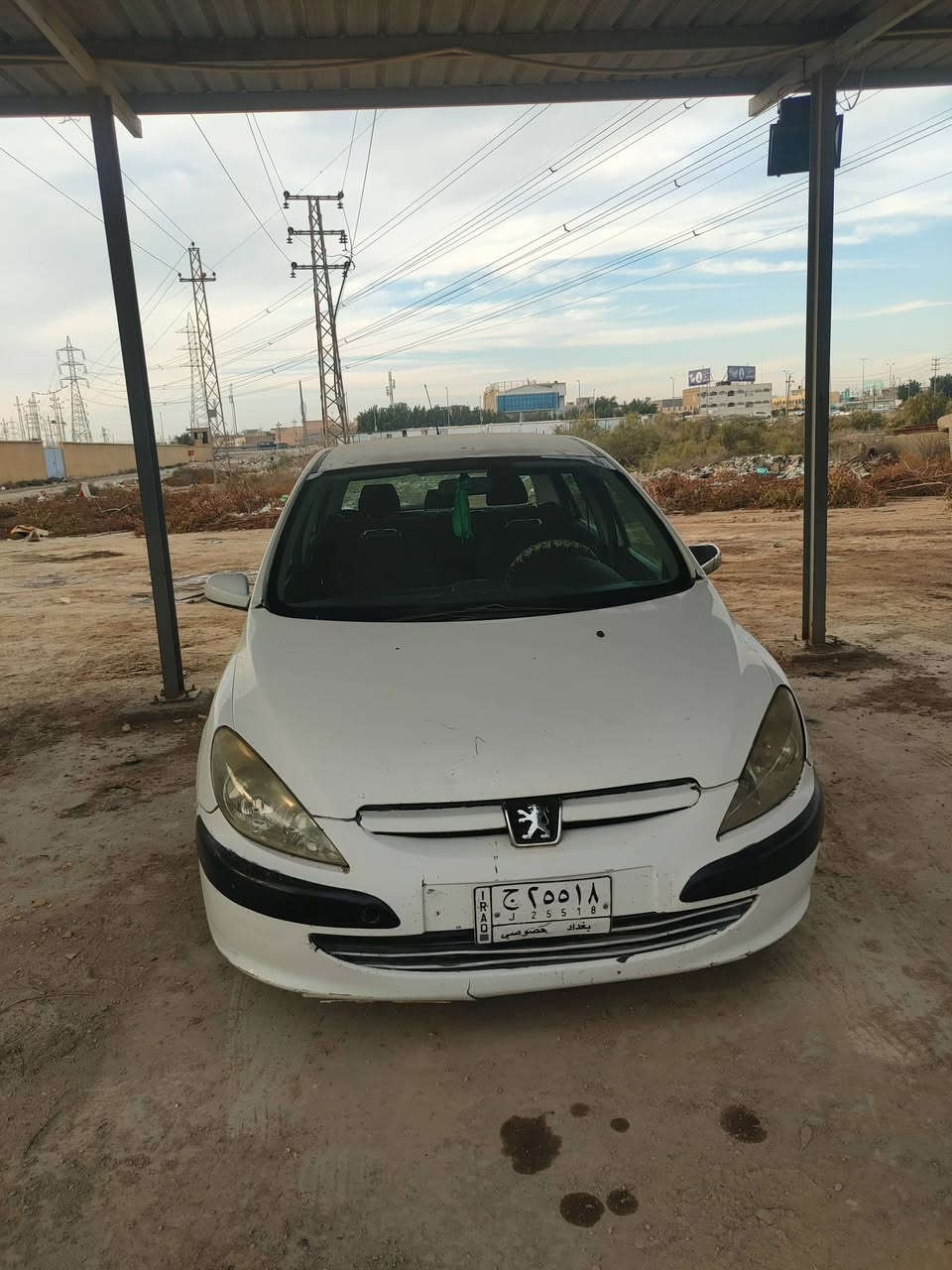 السلام عليكم بيجو فرنسي 307 موديل 2005 رقم بغداد  السيارة محرك كير نظيفات صدر الأمامي مبدل قبل فترة  السعر 40 وبيه مجال 
العنوان الكوت  رقم الهاتف ***********
