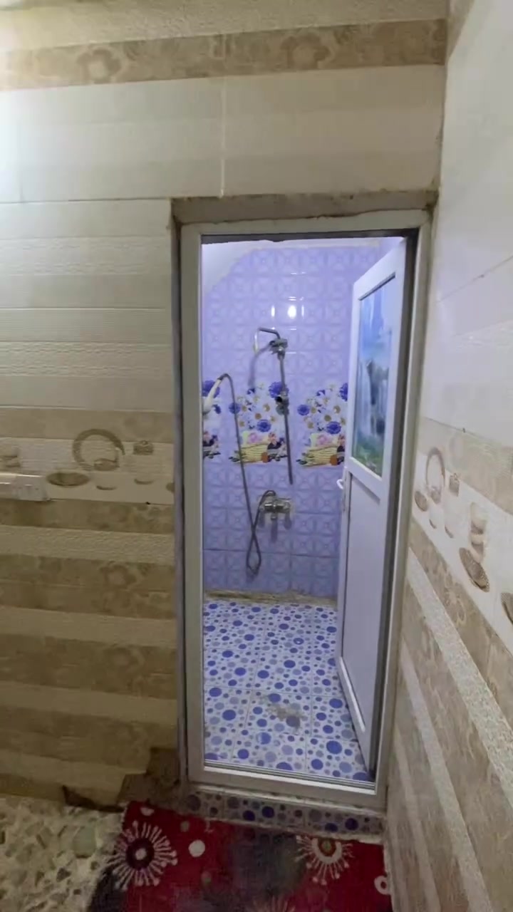 بيت ١٠٠ م للإيجار ***********
