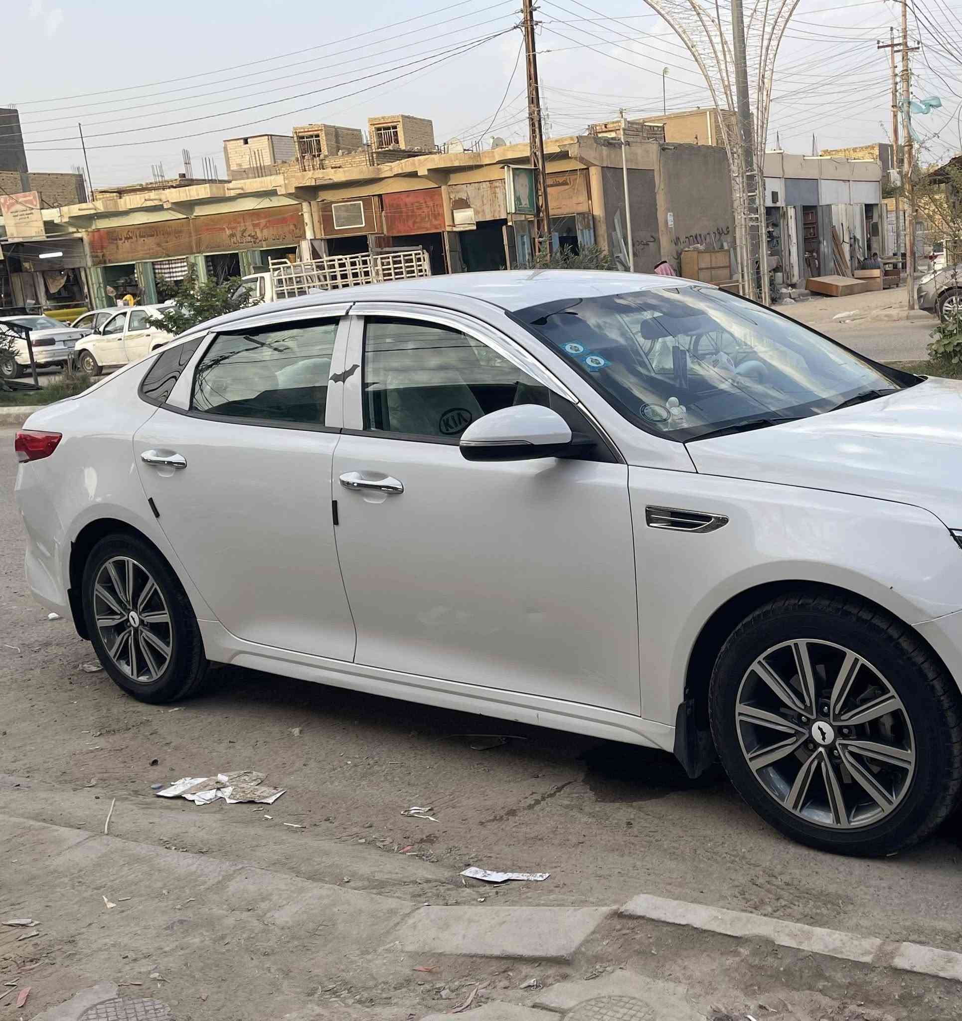 كيا اوبتما موديل 16 امريكي فول عدا الفتحه. 
بصمه مري شفط كشن كهرباء تدفئة مقاعد ومقود.
تبديل بنيد وجاملغ بدون دواخل الباقي كفاله. 
137وبيهة مجال
***********
