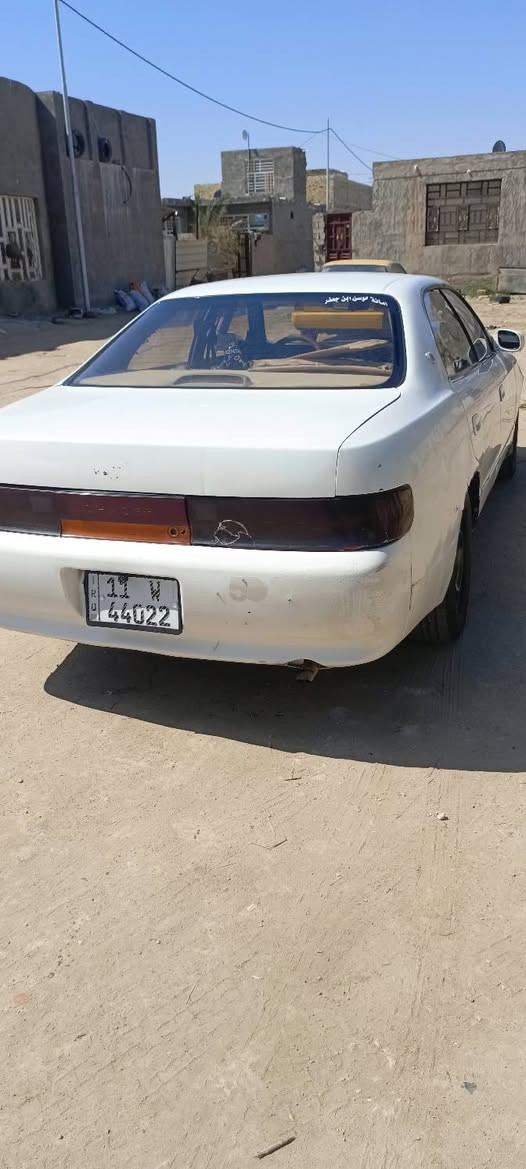 سلام عليكم 
شيزر93 مكفول من الگص ونقل مكينه جديدة ونجي گير جديد بأسمي بغداد مميز دولي تخم تاير حلوه سياره وناعمه السعر 42وبيه مجال رقم موبايل ***********
