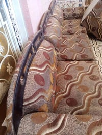 كنب • أثاث • مكان فضلية