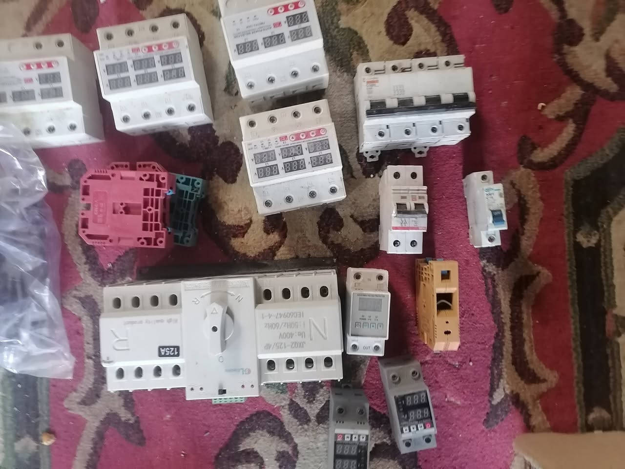 كلهن شغالات وابيع بنص القيمه كربلاء التحدي كلمن وسعره ***********
