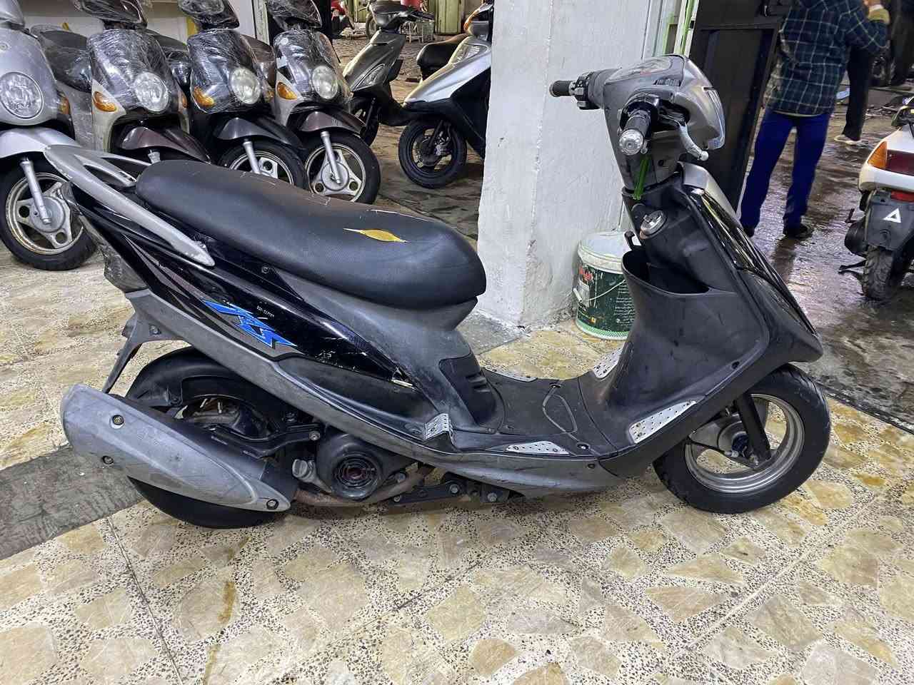 للبيع ماكس عدله بلادي ٤٩ كفاله عامه دراجه من طول لطول ختم واحد وي المكينه صارله شهرين طالعه  من رمبه نقص برغي مابيه  سعر ٨٠٠ وبي مجال مكاني كوت السوك الخطه الحسينية ‭٠٧٨٧ ٤٩٥ ٨٤٧٧‬
