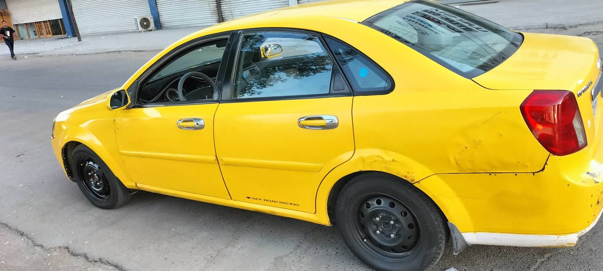 السلام عليكم اوبترا للبيع موديل 2009 مكينة وكير مكفولات تبريد شغال تخم تاير جديد صدر امامي وخلفي جديد رقم انبار انكليزي سنوية باسمي المكان بغداد السعر 65.  الهاتف ***********
