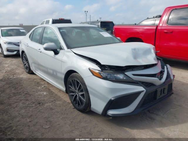 مزاد الإثنين 29-12-2025 
نوع السيارة : 2024 TOYOTA CAMRY SE
📌يمكن ادخالها على كتاب ذوي الشهداء📌
عداد المسافة : 38027 mi  
حجم المحرك: 4 سلندر 2.5
ناقل الحركة : اوتوماتك
الضرر كما موضح بالصور
✅للمزايدة على السيارة الموجودة في المنشور يرجى الحضور الى مكتب الجزيرة في الساعة الخامسة عصرا.
عنوان المكتب : موصل - الفيصلية -قرب مديرية المرور 
أو الاتصال على الارقام التالية👇👇👇
       ***********  ........  ***********  
       ***********  ........  ***********
الفرع  الثاني:
 جنوب الموصل معرض الحاج خالد اللجي: ***********
