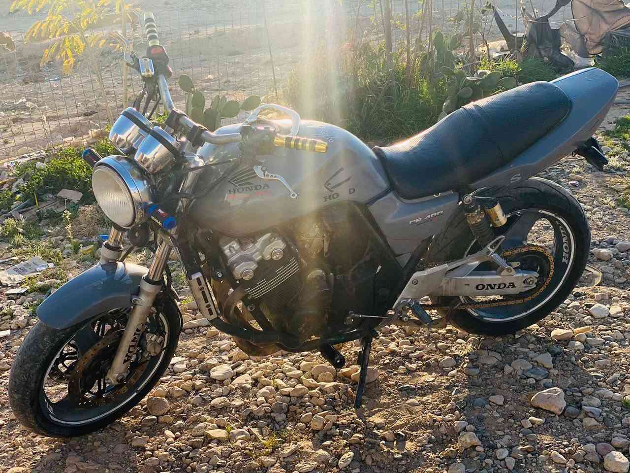 السلام عليكم  سي بي فور جيل ثاني مكمرك اصولي بيع او مراوس حسب القناعه شراي تغضل خاص


**إذا كنت صاحب هذا الإعلان وتريد حذفه لأي سبب، رجاءا أرسل رسالة إلى الدعم الفني**