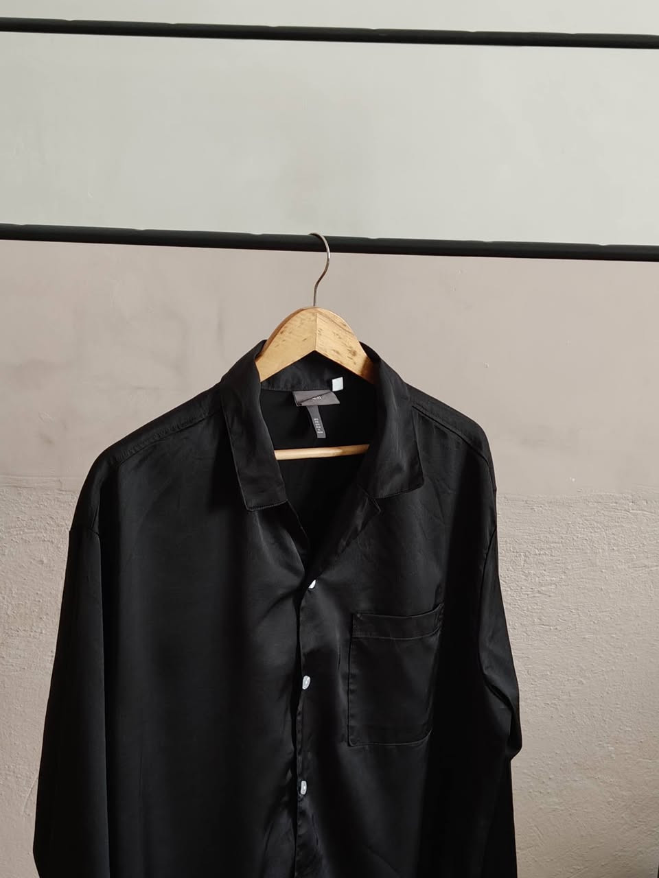 قميص اسود ساده ماركه H&M
قطعه نضيفه جداً 
قياس (XL هاف يلبس XXL)
السعر 14 شامل اجور  التوصيل 
اضغط على الصفحه لمشاهدة بقيه الموديلات


**إذا كنت صاحب هذا الإعلان وتريد حذفه لأي سبب، رجاءا أرسل رسالة إلى الدعم الفني**