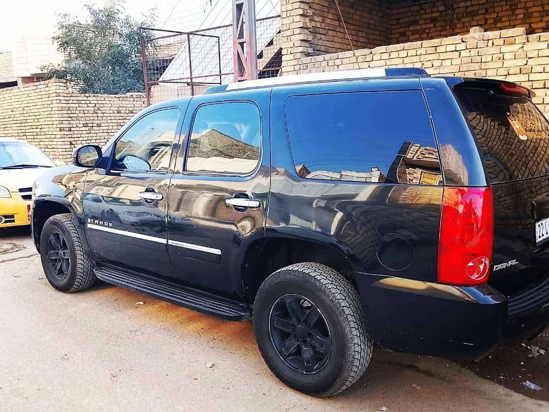 سيارة أدوات G.M.C دنلي  الموديل/2009 اللون أسود
متومة رقم أربيل أنكليزي حدادية كاملة أمامي وخلفي+ صدر جديد+مشط جديد + باور جديد+ تخم تاير جديد+ باتري جديد مكفولة من السرقة والعشائر تبريد شغال + تدفئة. شغالة + بك لايت زوج جديد 
.. بيها بارد گد شبرين باب السائق 
سيارة كاملة حلوة ومرتبة ونظيفة ومتعوب عليها السعر 70$ مكاني محافظة ميسان 
 ***********
