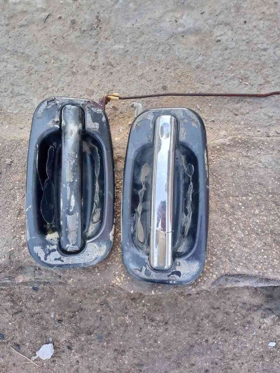 سلام عليكم عندي غراض تفصيخ شوفر ليت موديل 2006 تواصل ***********
