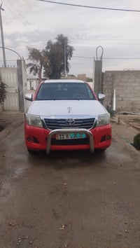 🚗 للبيع هايلوكس أوتوماتيك موديل 2012 🚗 سيارة نظيفة وجاهزة للاستخدام ال...